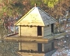 Floating Duck Houses and Waterfowl Platforms Floating Duck Houses and Waterfowl Platforms