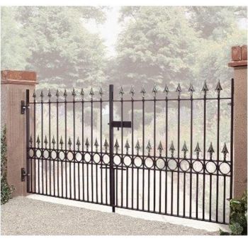Balmoral Premium Range Spear Top Low Double Driveway Gate - Solid Steel - Fits Gap of 2134 mm x 1168 mm High - Primed