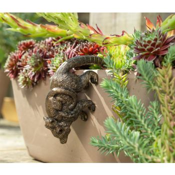 Lemur and Pup Plant Pot Hanger
