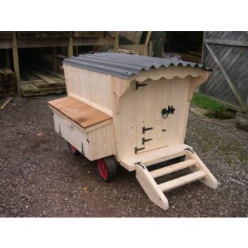Buttercup Shepherds Hut Gypsy Caravan Chicken House Poultry Coop - For up to 9 Hens